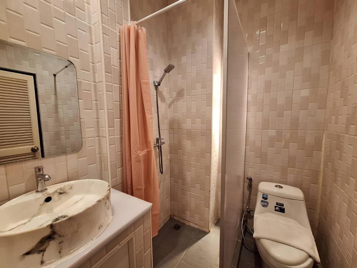 Kan Home Hotel Kanchanaburi Luaran gambar