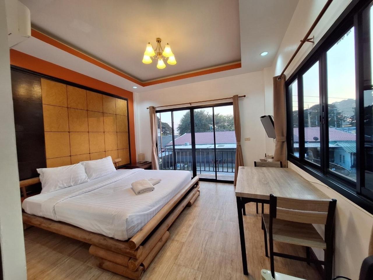Kan Home Hotel Kanchanaburi Luaran gambar