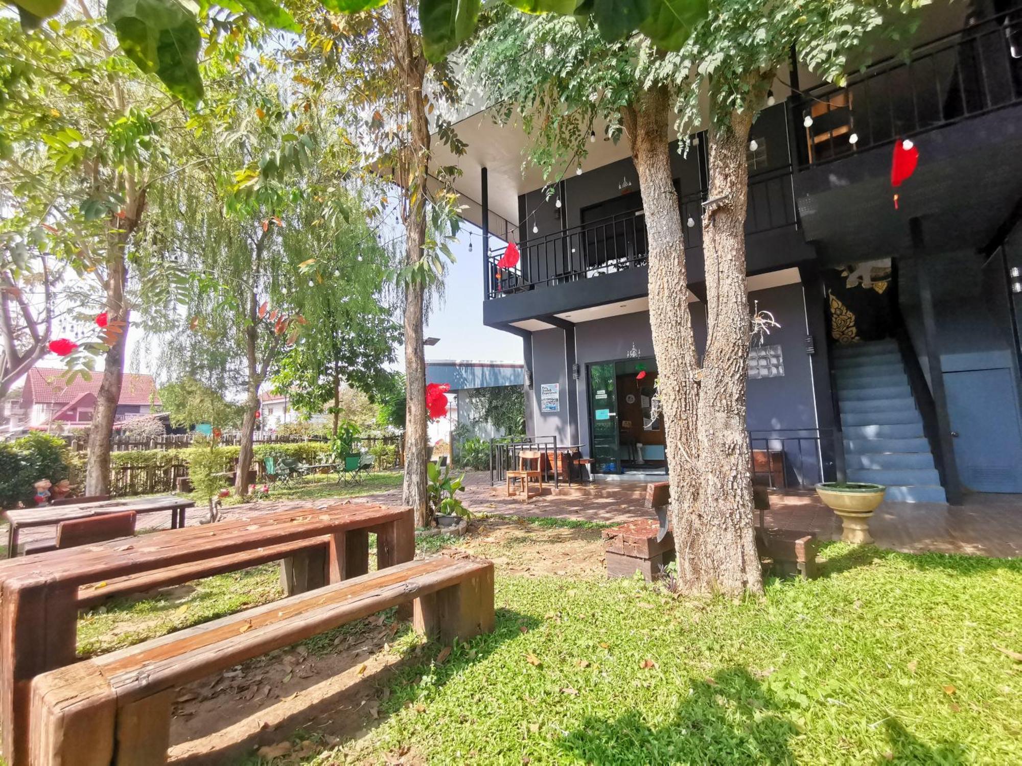 Kan Home Hotel Kanchanaburi Luaran gambar