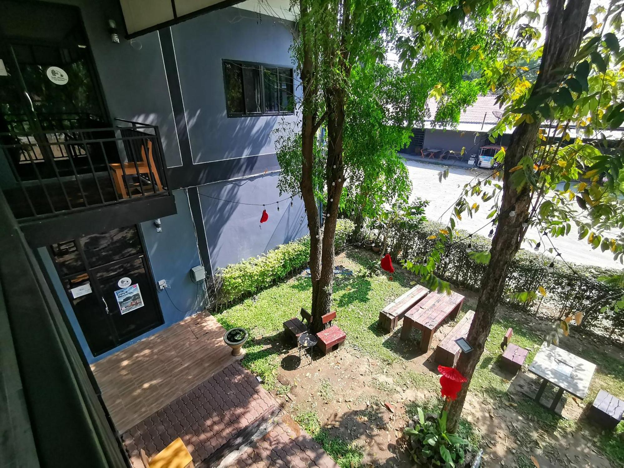 Kan Home Hotel Kanchanaburi Luaran gambar
